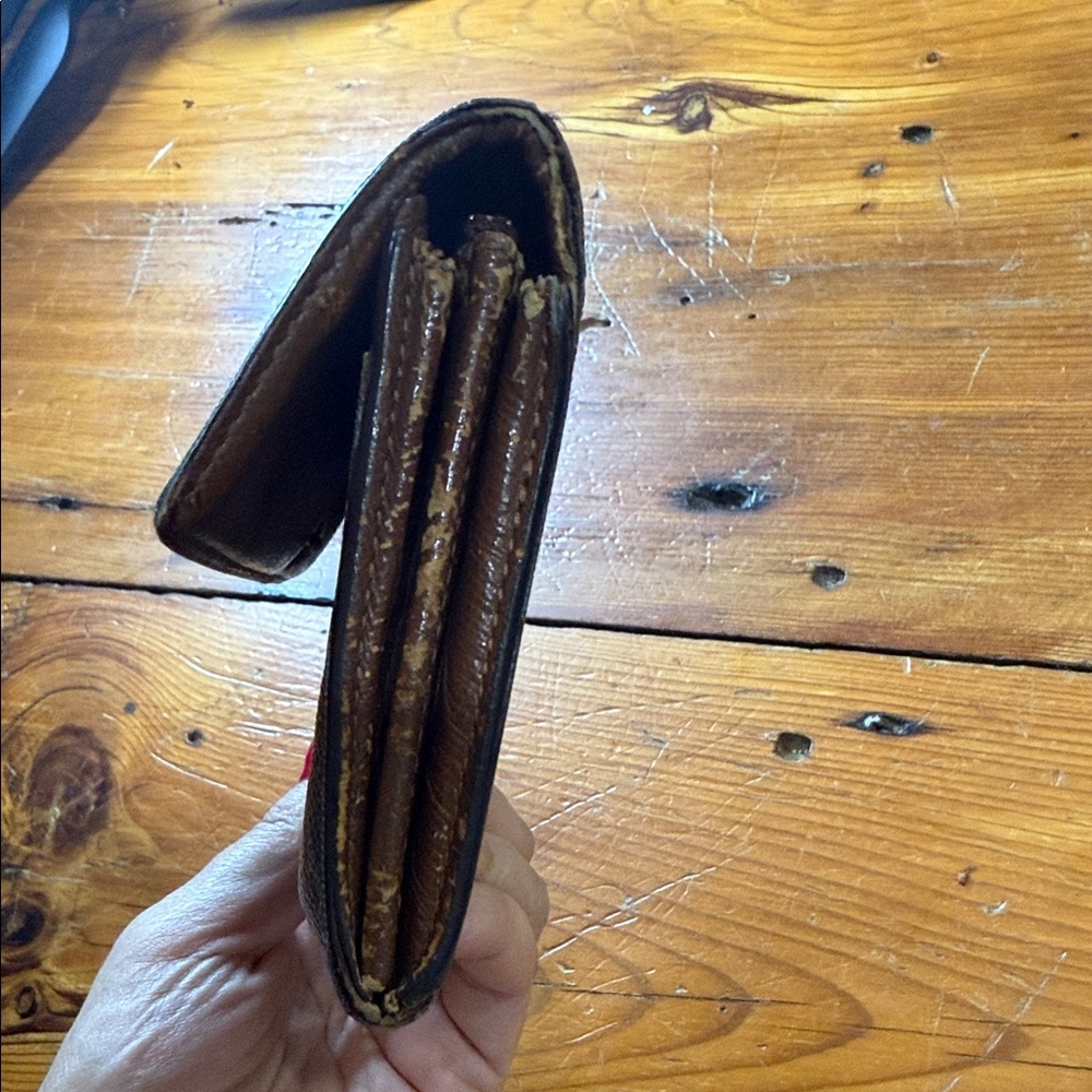 Louis Vuitton Black and Gold Monogram Wallet - Picture 6 of 14